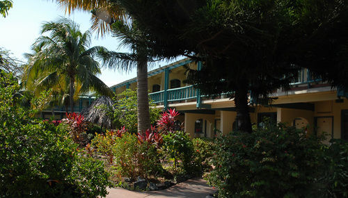 Island Beachcomber Hotel Альтона Экстерьер фото